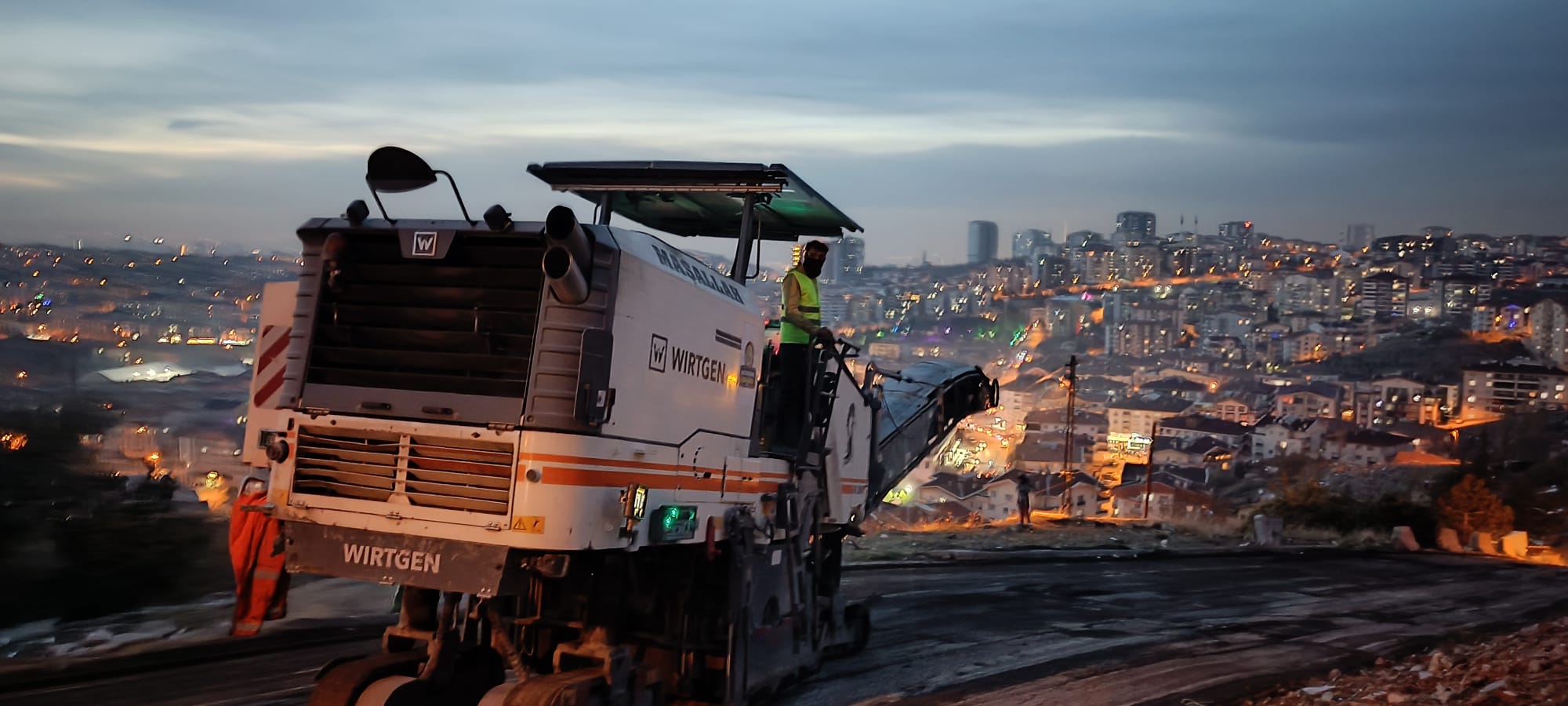 Ankara Büyükşehir Belediyesi Muhtelif Sokaklarının Kazılması İşi 
